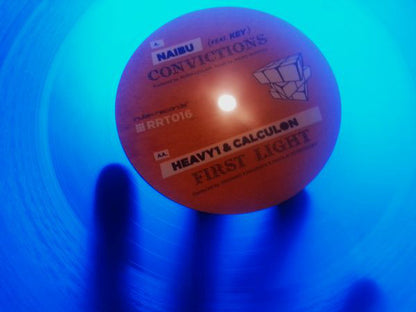 Naibu Feat. Key (21) / Heavy1 & Calculon : Convictions / First Light (12", Blu)